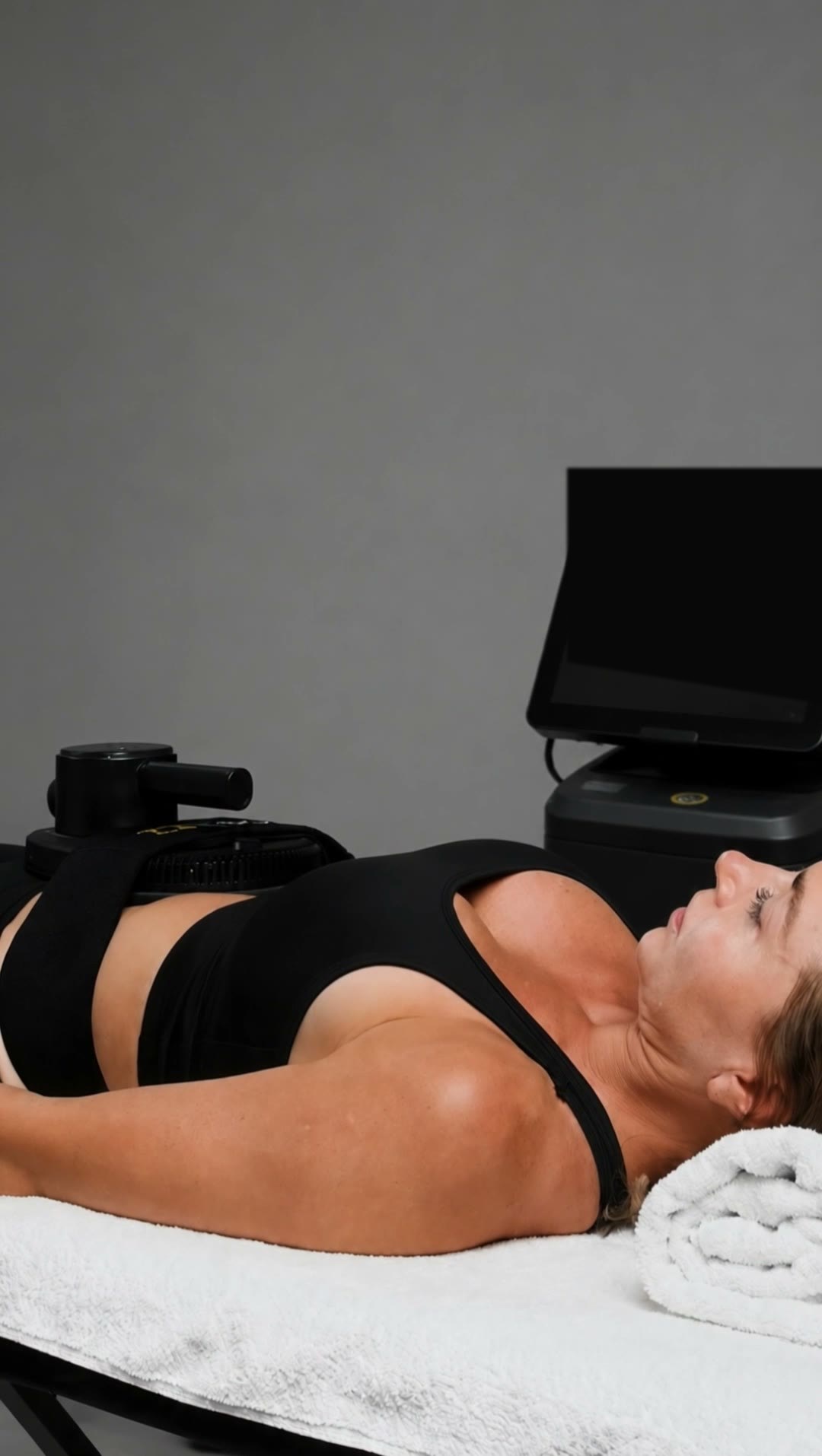EMSculpt Behandlung bei from Orange to Peach in Zürich
