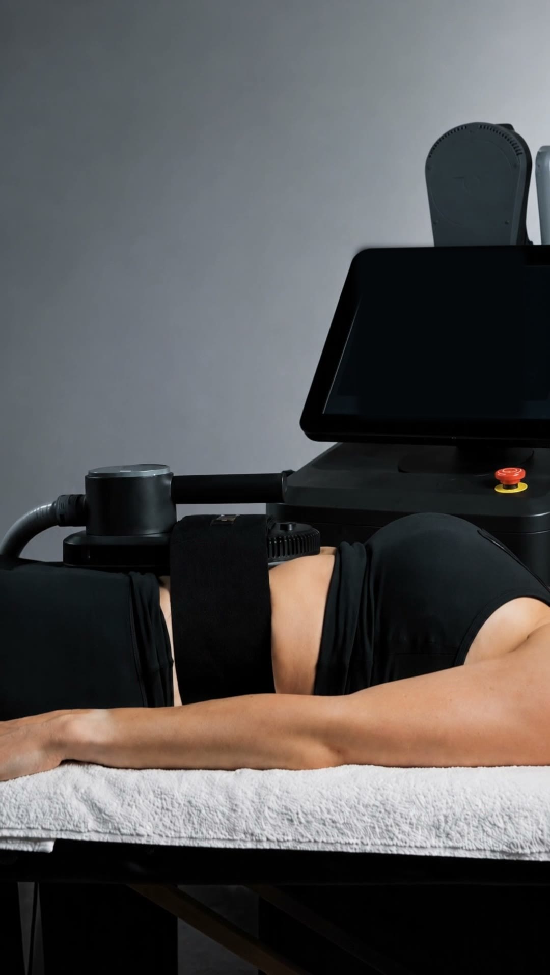 EMSculpt Technologie bei from Orange to Peach in Zürich